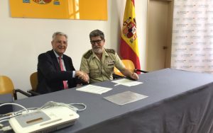 Lee más sobre el artículo España Salud cede un electrocardiógrafo portátil al Ministerio de Defensa para su delegación en Cataluña